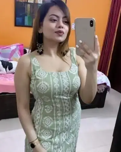 Call Girl in Diskit